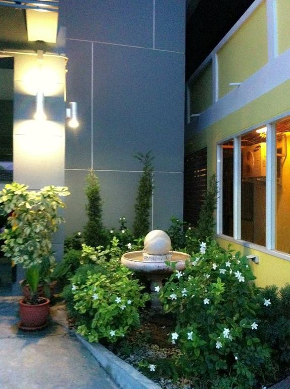 Pc Place Pattaya Extérieur photo