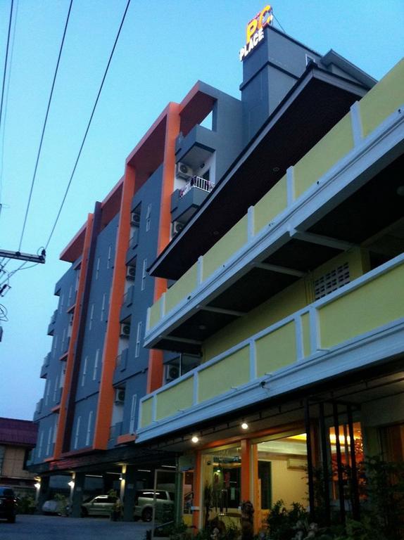 Pc Place Pattaya Extérieur photo