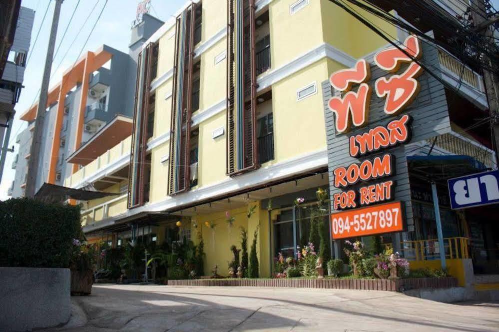 Pc Place Pattaya Extérieur photo