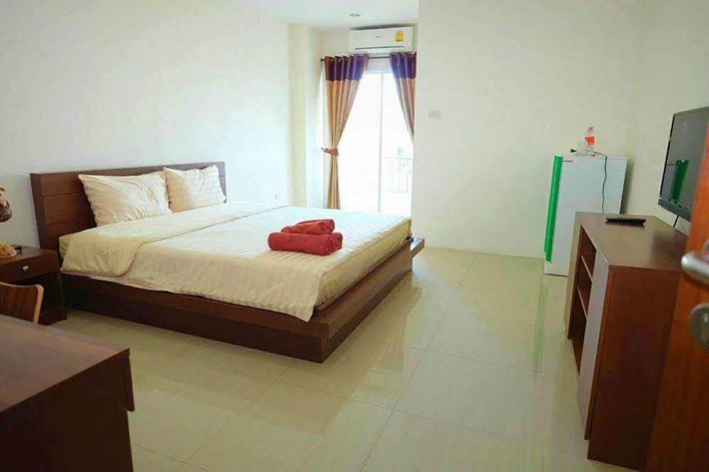 Pc Place Pattaya Extérieur photo