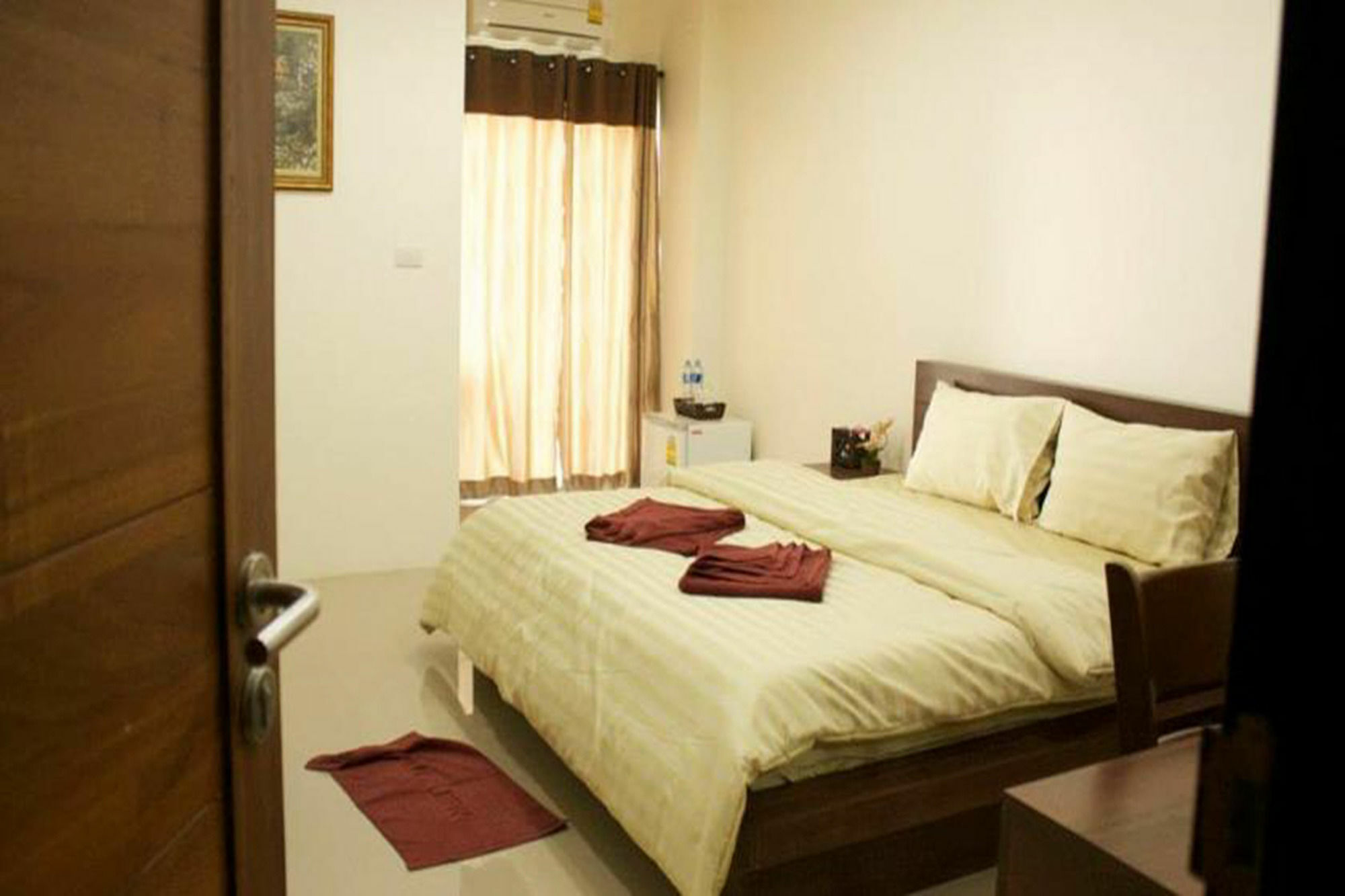 Pc Place Pattaya Extérieur photo
